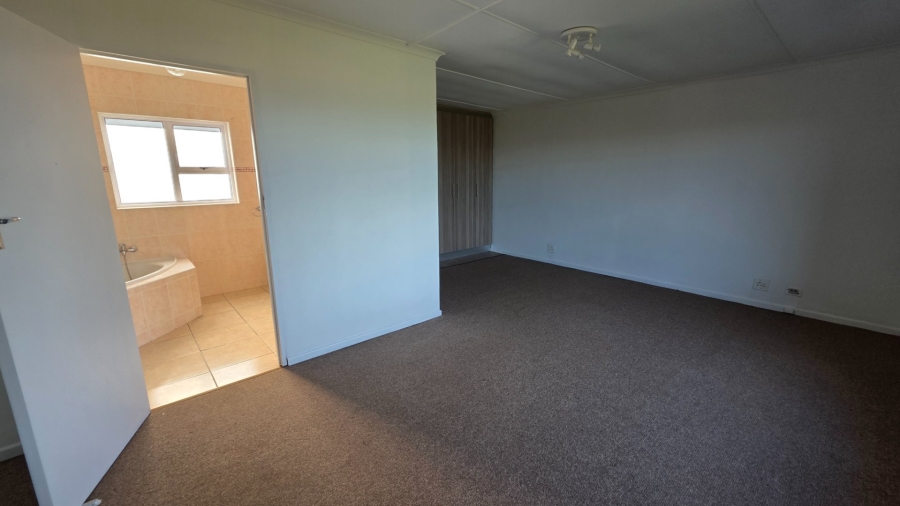 5 Bedroom Property for Sale in Dana Bay Western Cape